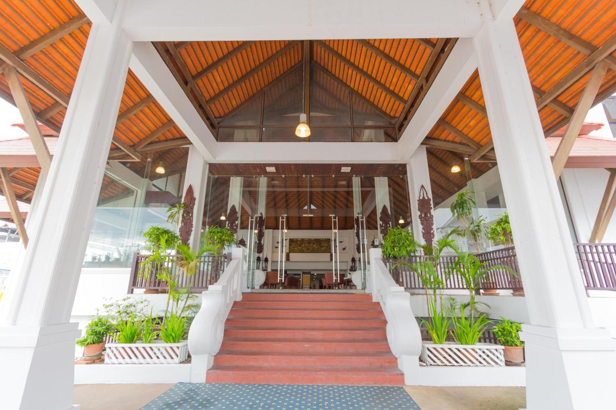 Bp Chiangmai City Hotel Чиангмай Экстерьер фото