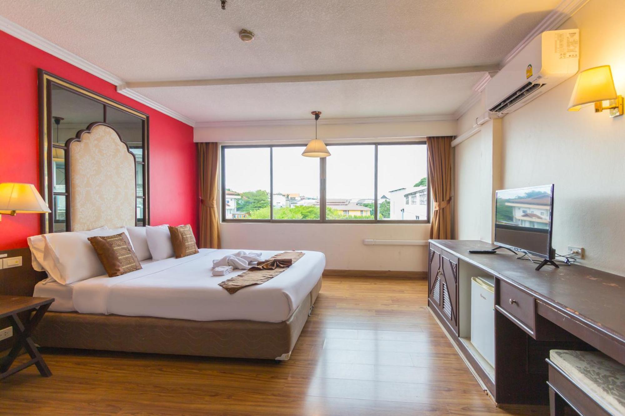 Bp Chiangmai City Hotel Чиангмай Экстерьер фото